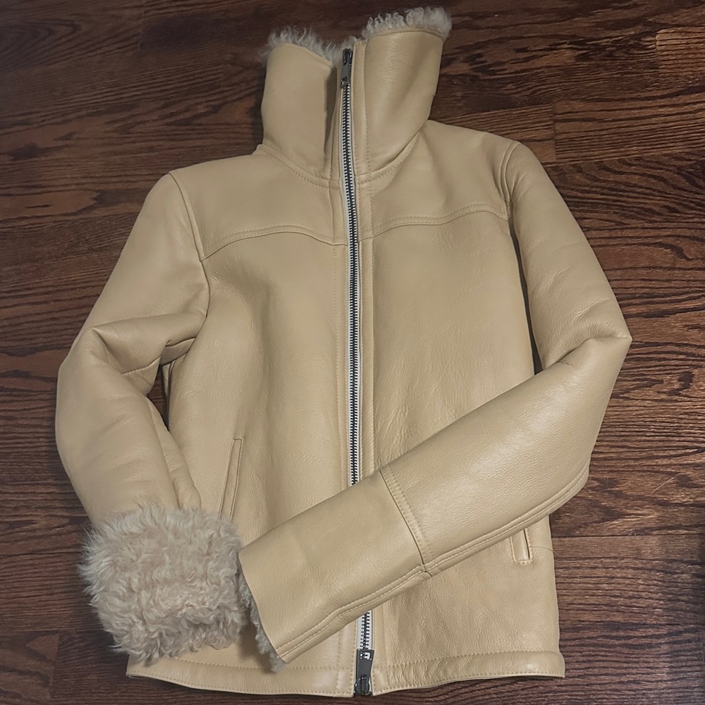 Dacute Cream Teddy Jacket with Shearling Cuffs. New never worn